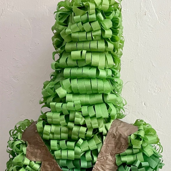 Plants V Zombie Gargantuan Pinata 20 x 12 x 6 - Picture 3 of 4